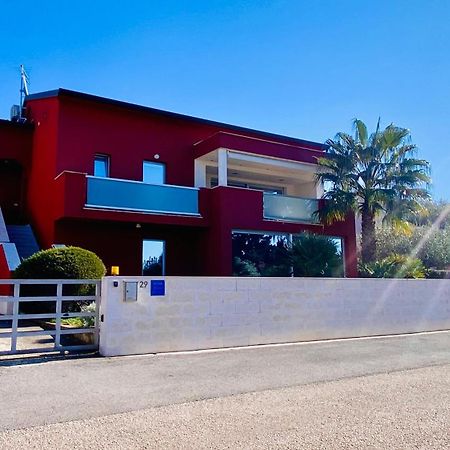 Ivni Apartmani Novigrad  Luaran gambar