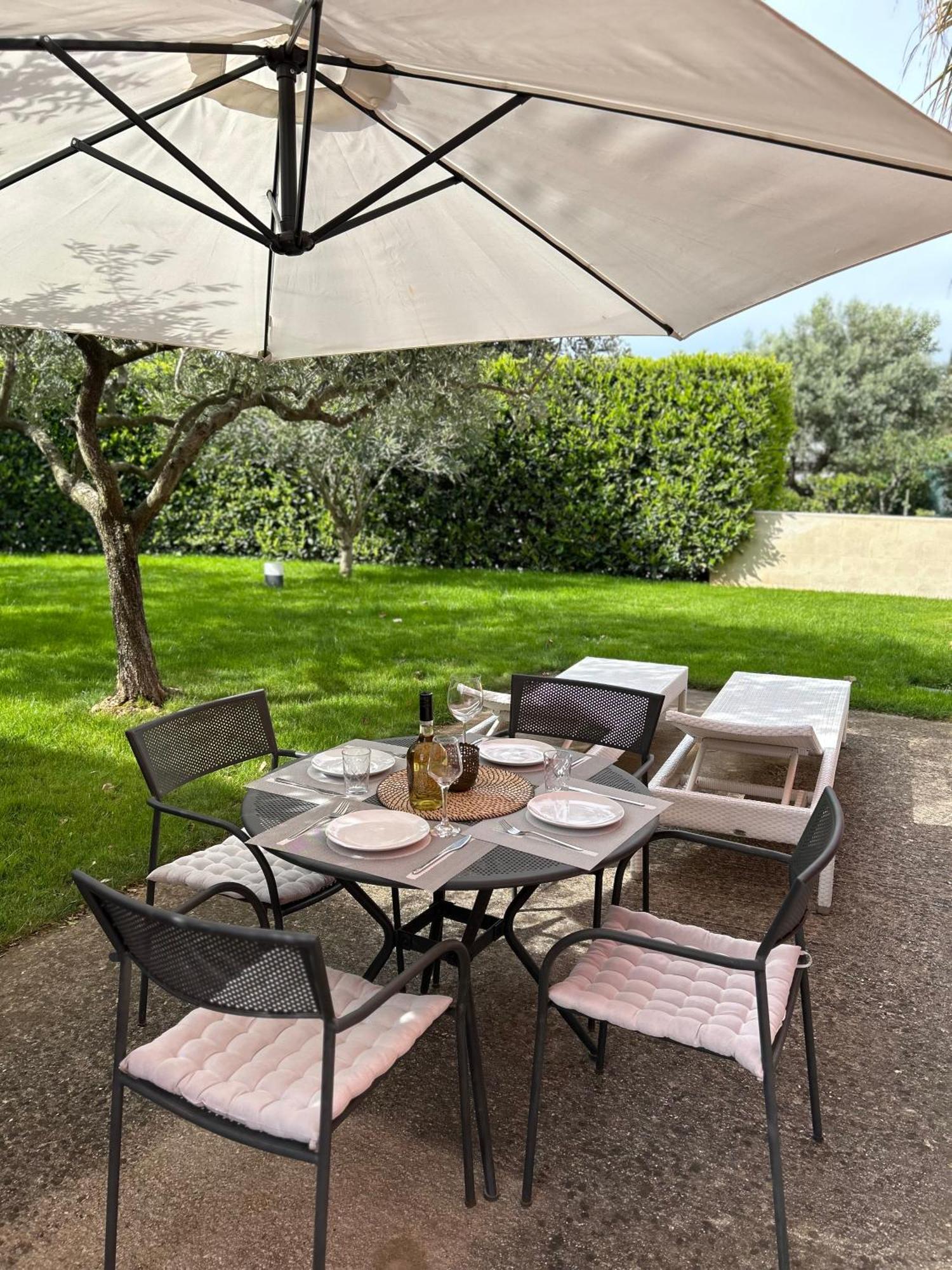 Ivni Apartmani Novigrad  Luaran gambar