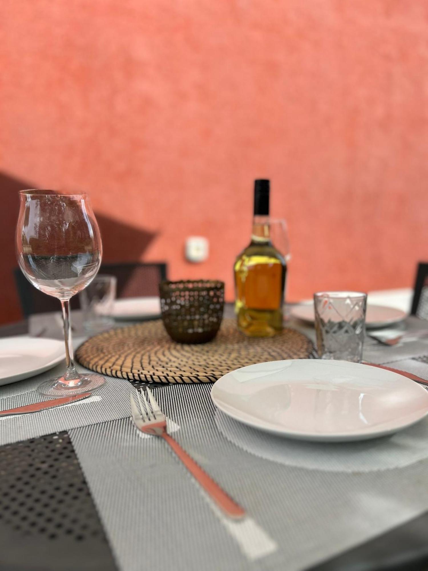 Ivni Apartmani Novigrad  Luaran gambar