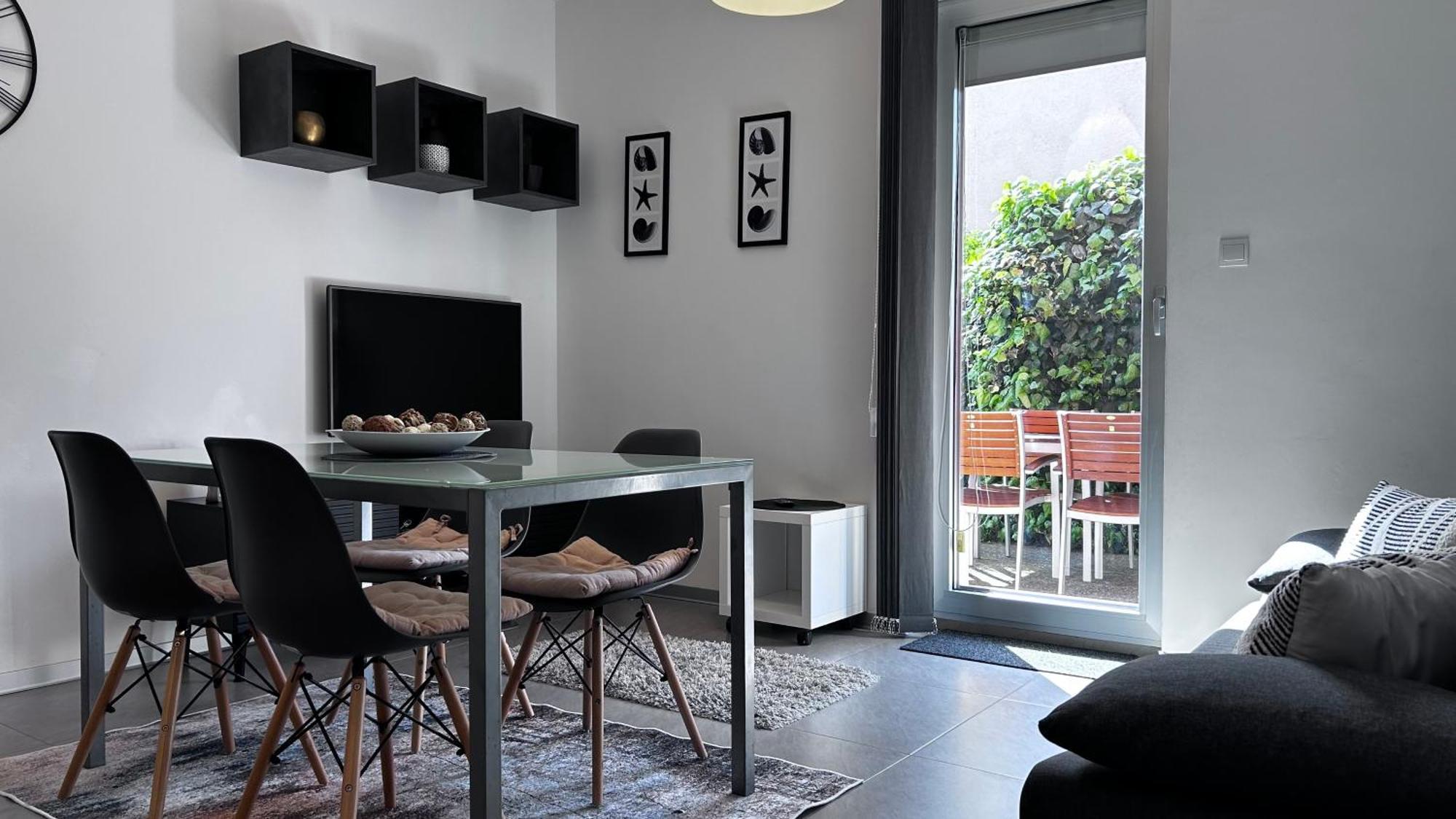 Ivni Apartmani Novigrad  Luaran gambar