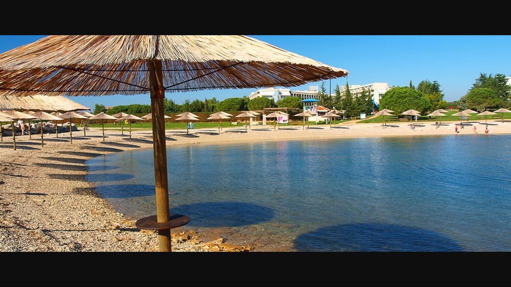 Ivni Apartmani Novigrad  Luaran gambar